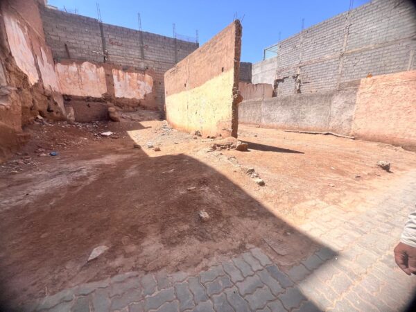Terrain melkia 160m2 – 110 000€